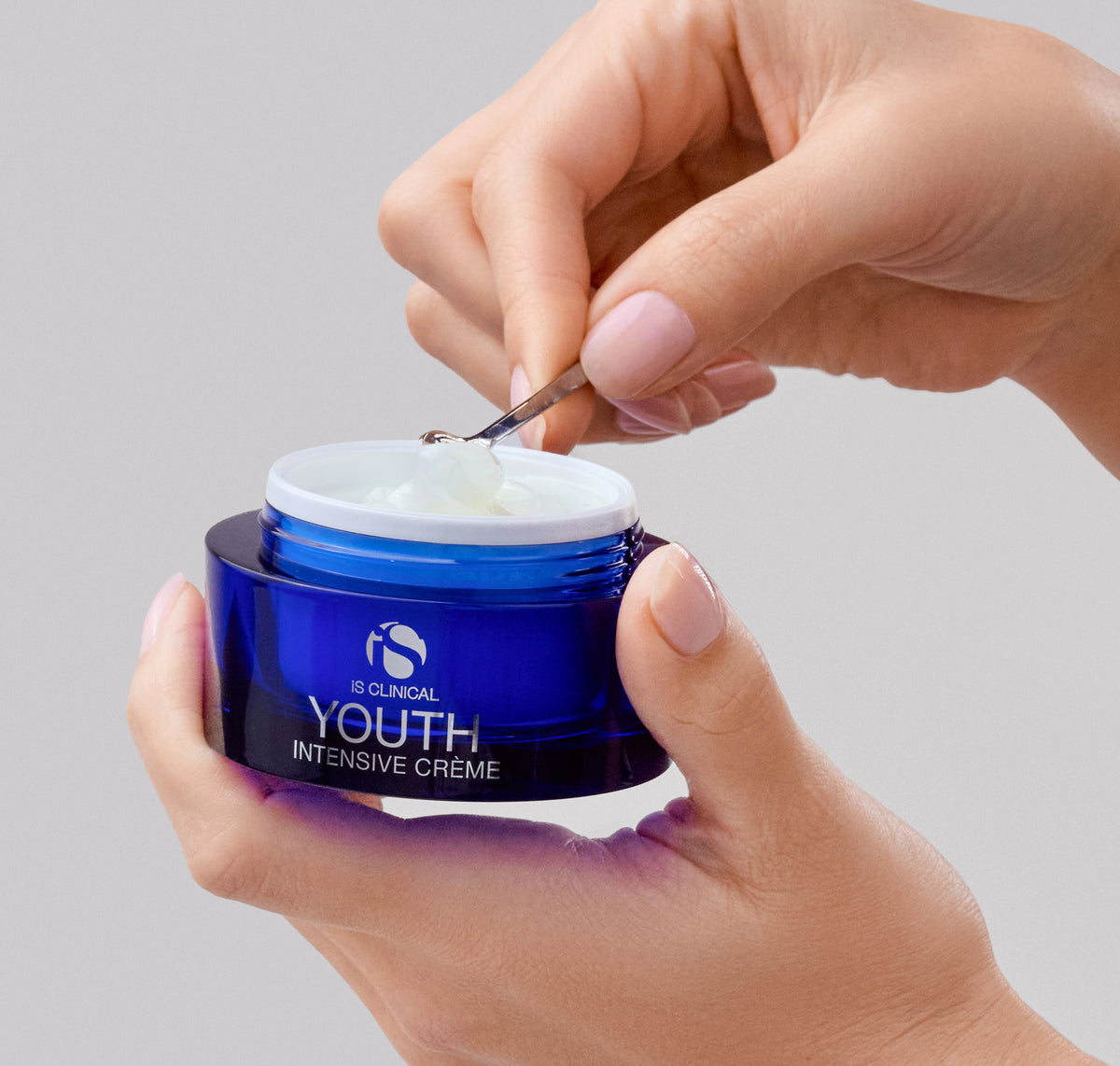 IS Clinical Skin Care IS Clinical Youth Intensive Creme