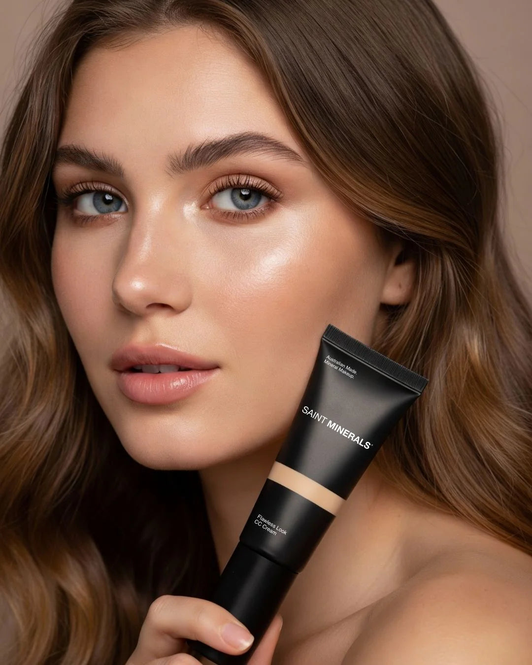 Saint Minerals cc cream Saint Minerals Flawless Look CC Cream