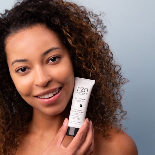 TiZO Sunscreen TiZO AM Replenish Lightly Tinted SPF40