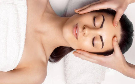 Exquisite Laser Clinic  facial IS Clinical Lunchtime Facial